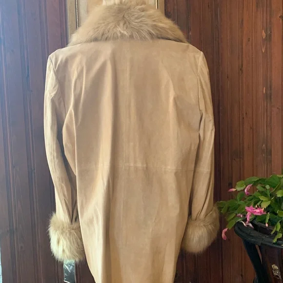 Terry Lewis Suede & Faux Fur Jacket - Picture 9 of 9